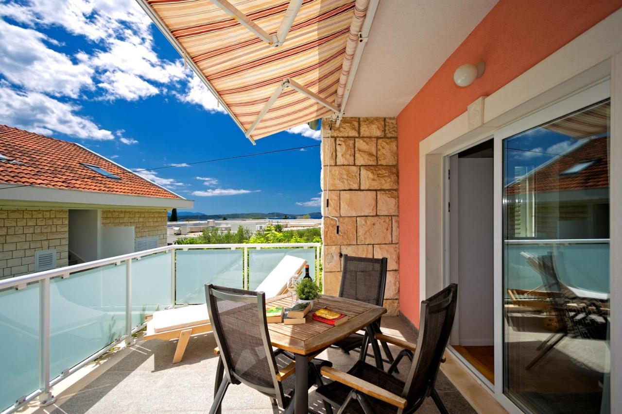 Terrace Apartment フヴァル エクステリア 写真